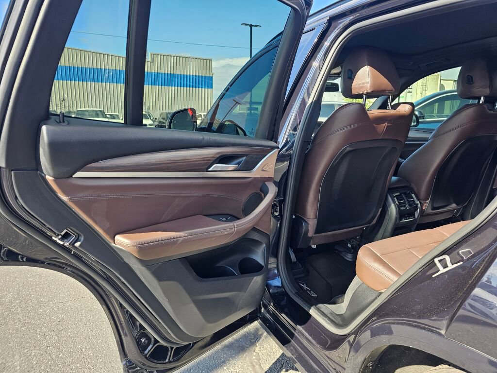 Used 2021 BMW X3 xDrive30i image 16