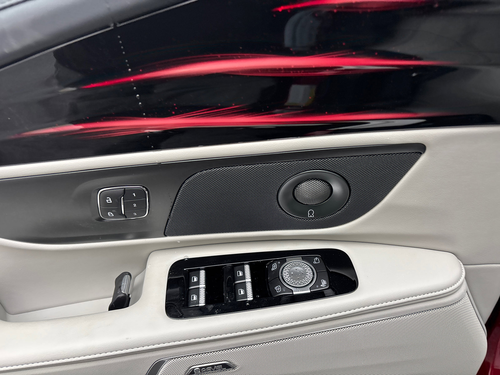 New 2026 Lincoln Nautilus Reserve w/ Jet Appearance Package image 12