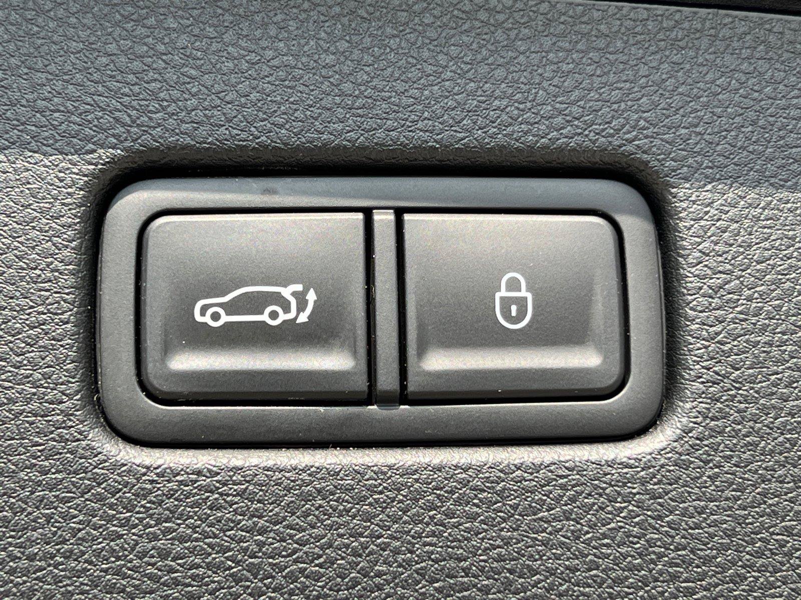 Used 2023 Genesis GV70 2.5T AWD/4WD image 19