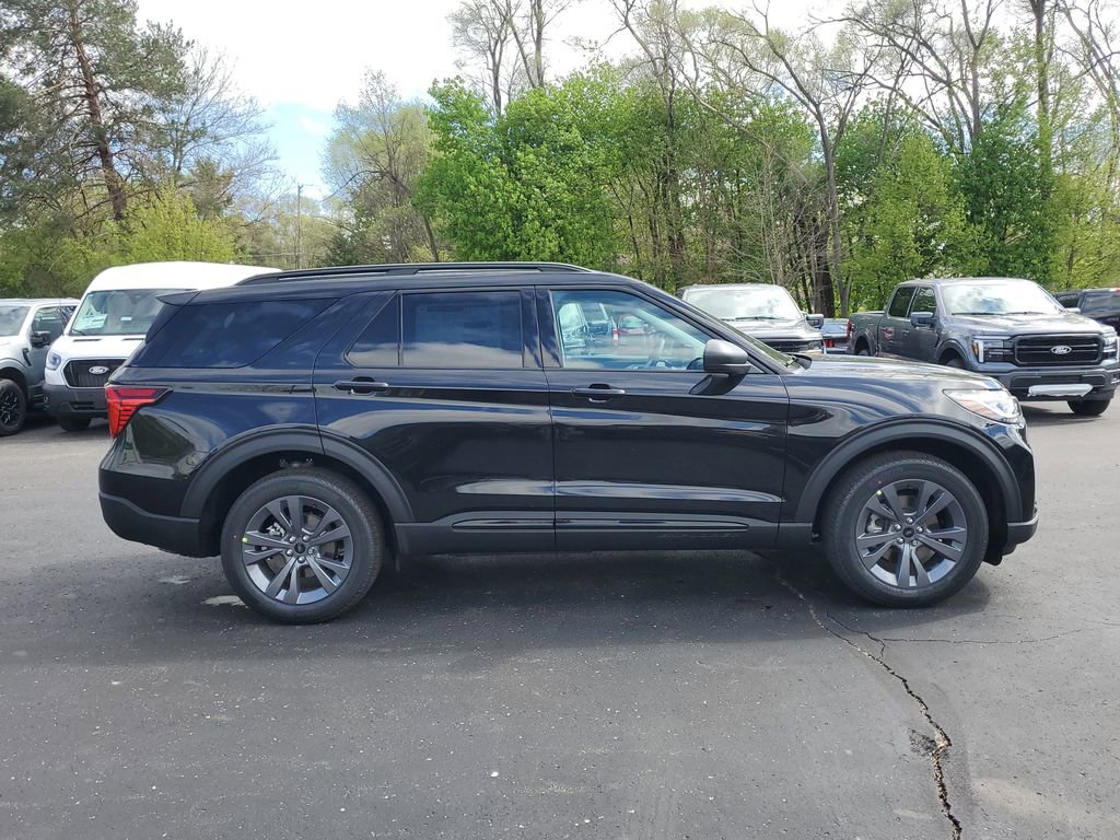New 2026 Ford Explorer Active AWD/4WD image 39