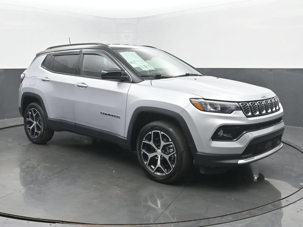Used 2024 Jeep Compass Limited AWD/4WD image 7