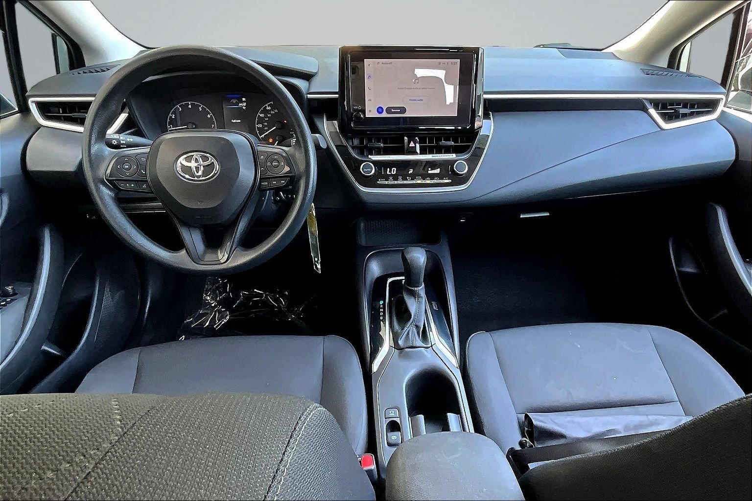Used 2024 Toyota Corolla LE FWD image 7