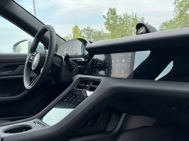 New 2023 Porsche Taycan image 26