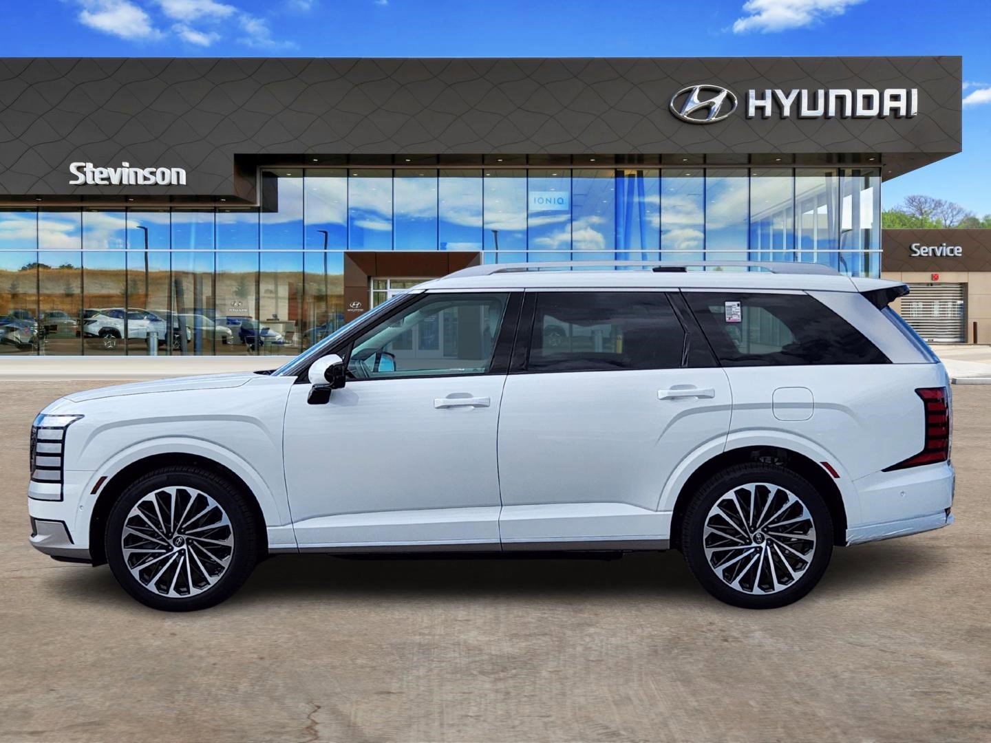 New 2026 Hyundai Palisade Calligraphy image 2