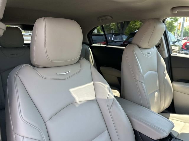 Used 2021 Cadillac XT4 Premium Luxury w/ Cold Weather Package FWD image 10