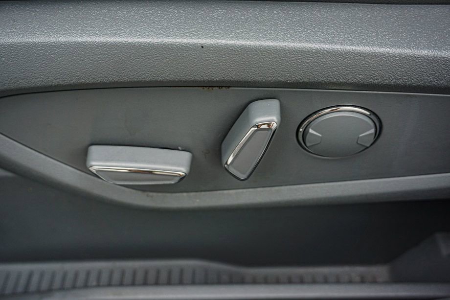 Used 2022 Lincoln Nautilus Reserve w/ Equipment Group 201A image 45