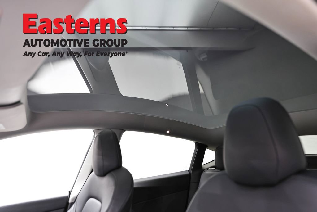 Used 2022 Tesla Model Y Long Range image 31