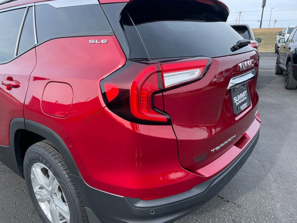 Used 2022 GMC Terrain SLE w/ Driver Convenience Package image 41