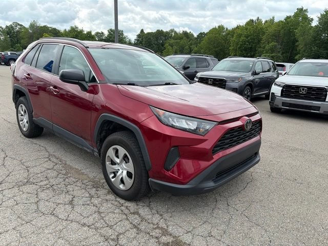 Used 2019 Toyota RAV4 LE AWD/4WD image 3