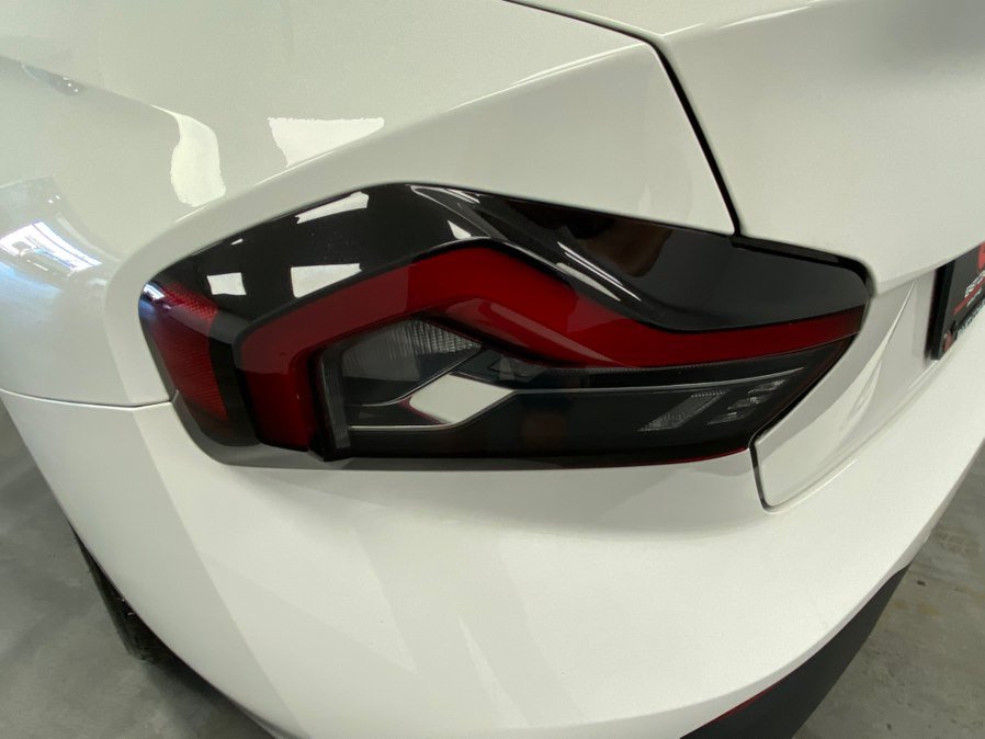 Used 2022 BMW 230i Coupe w/ Premium Package 2 RWD image 12