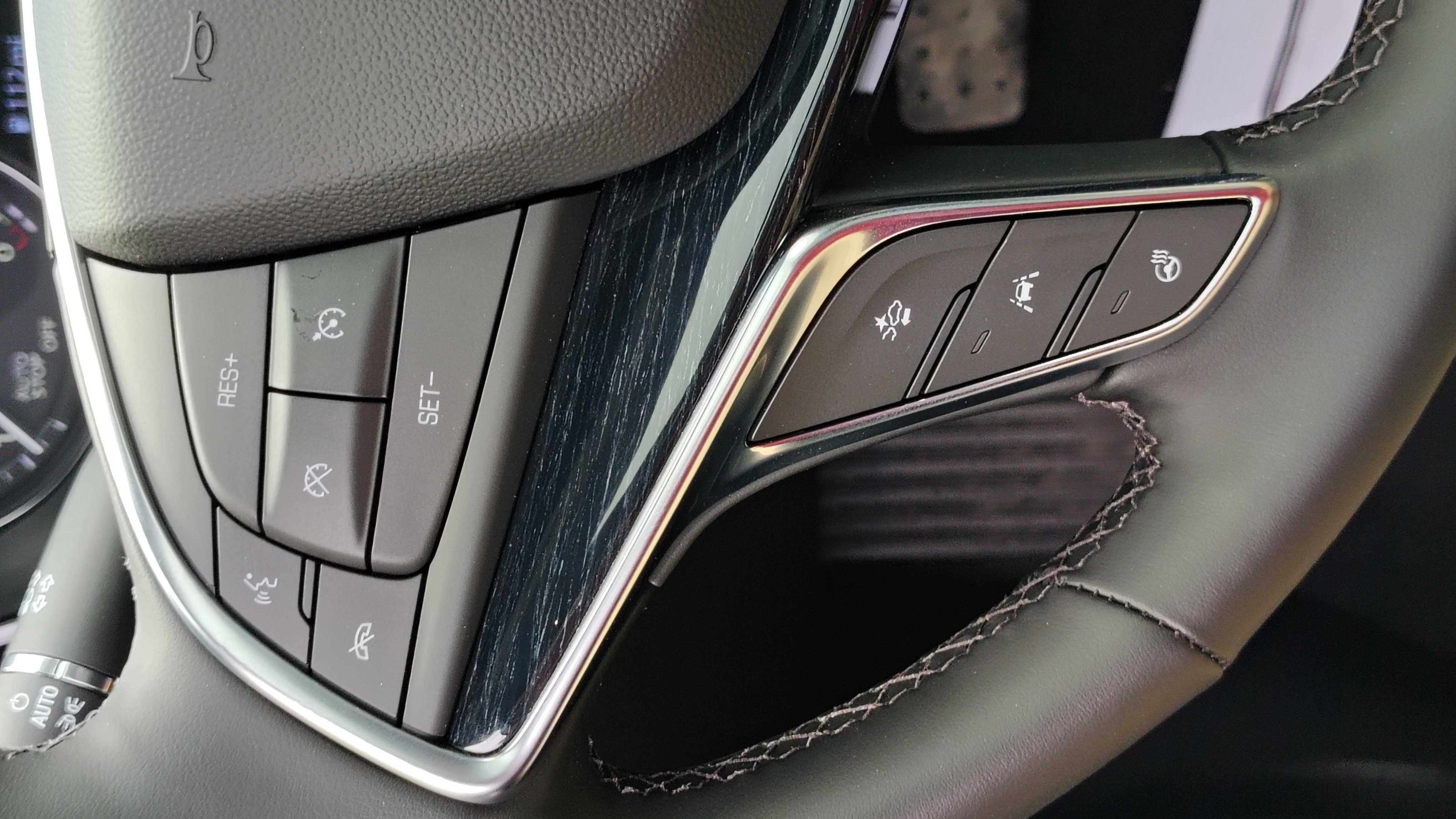 New 2025 Cadillac XT5 Premium Luxury w/ Technology Package image 15