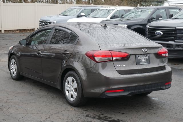 Used 2018 Kia Forte LX w/ LX Popular Package image 7