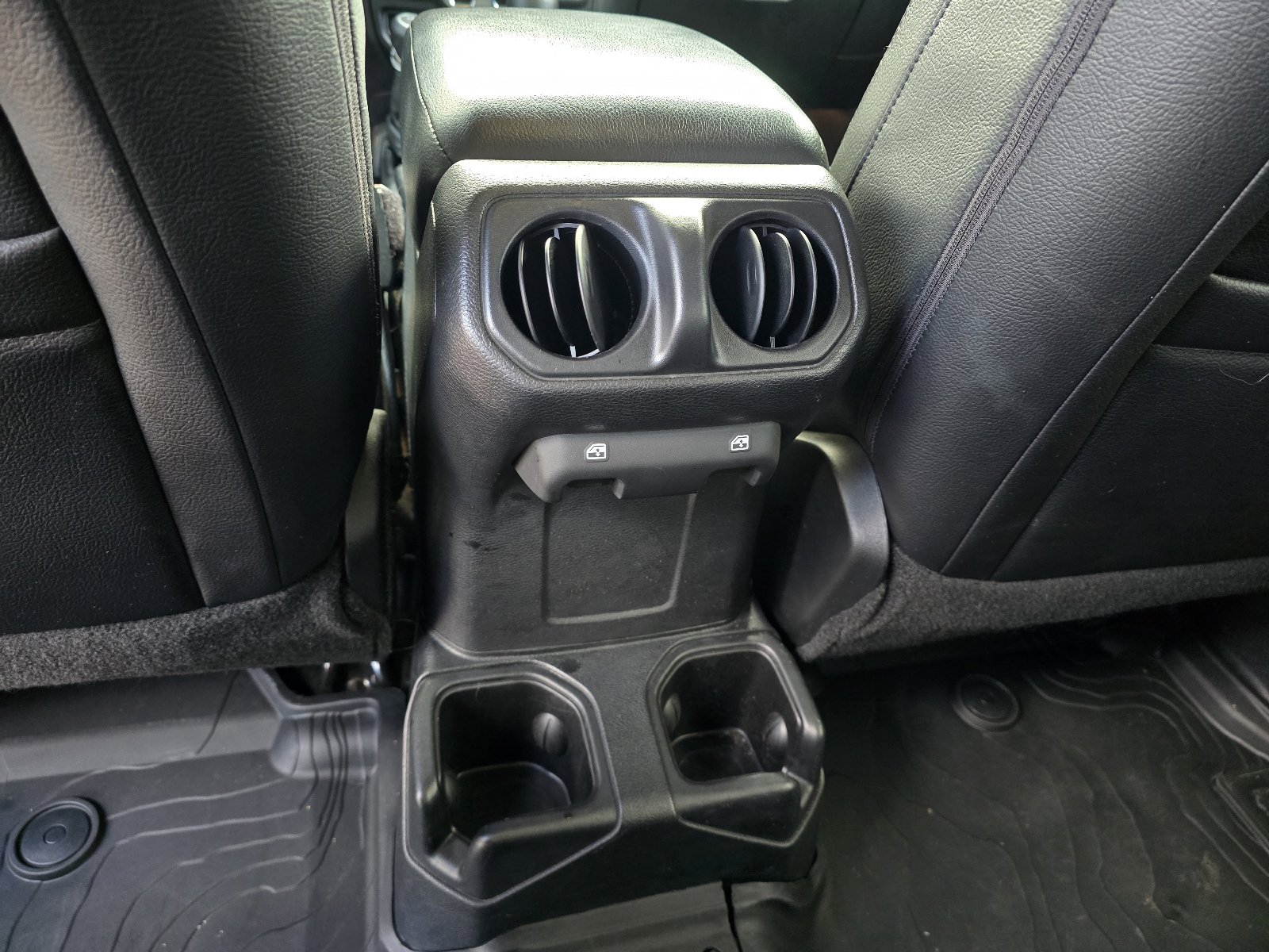 Used 2021 Jeep Wrangler Unlimited Sport image 24