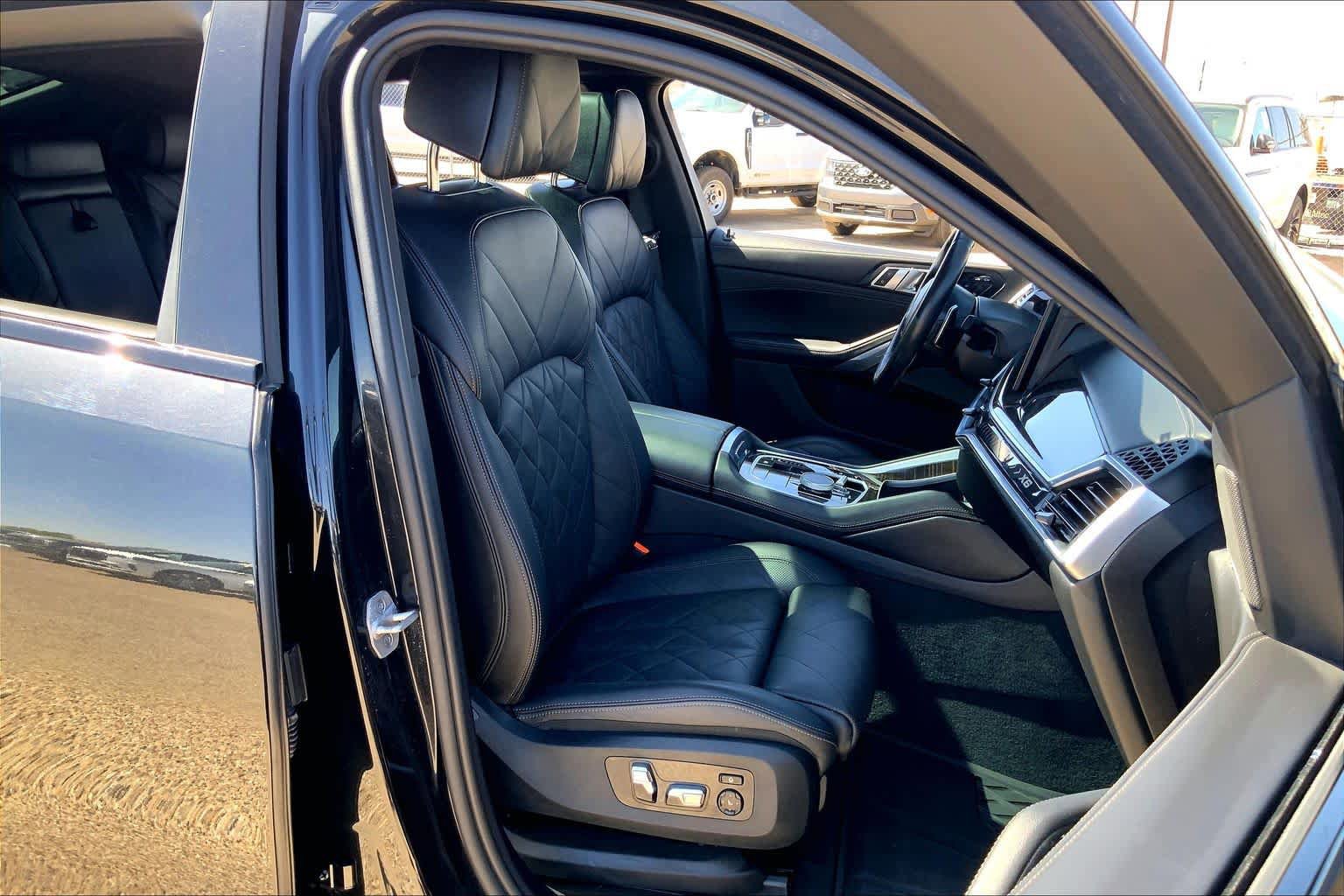 Used 2024 BMW X6 xDrive40i w/ Premium Package AWD/4WD image 8