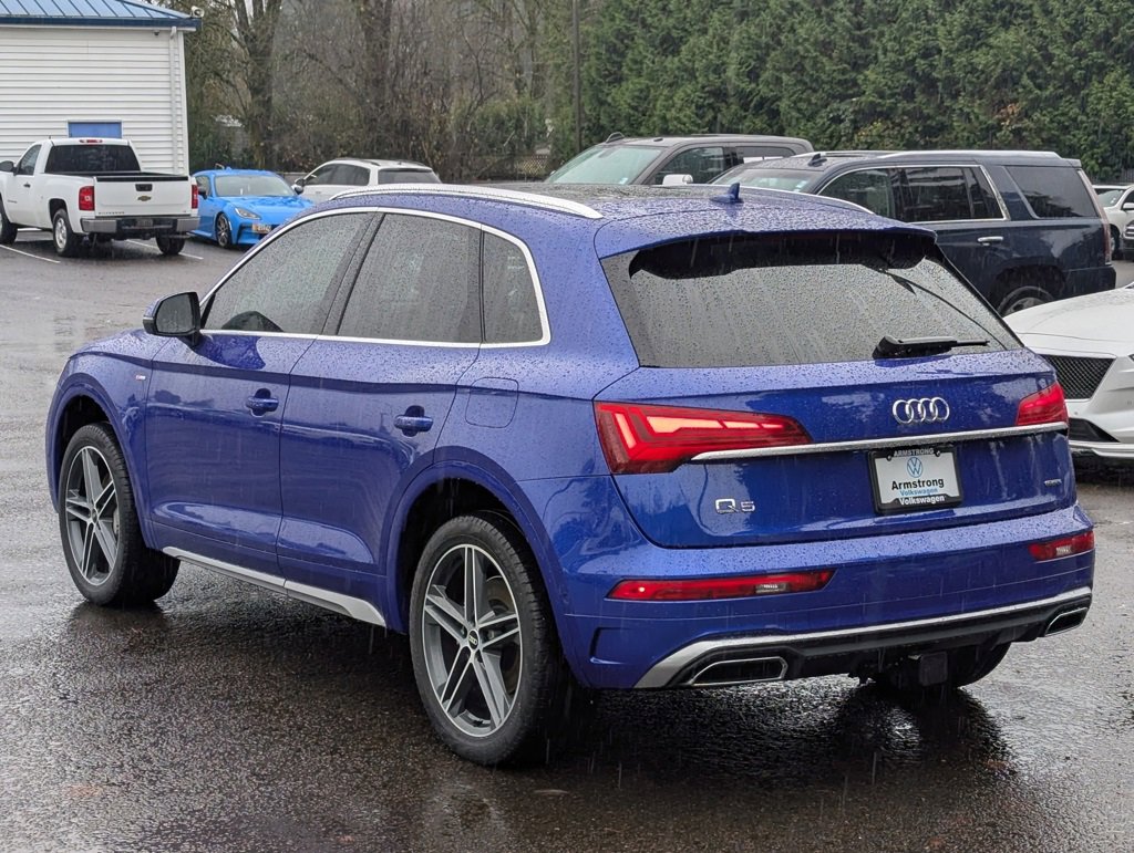 Used 2022 Audi Q5 e Prestige w/ Prestige Package image 3