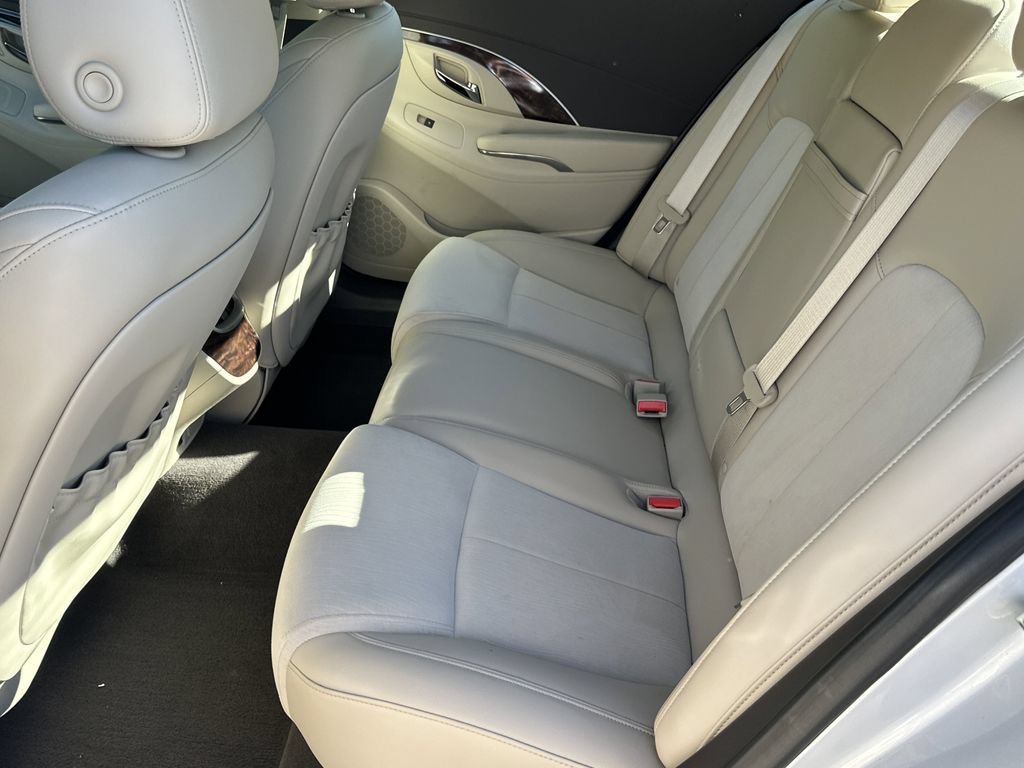 Used 2015 Buick LaCrosse FWD image 15