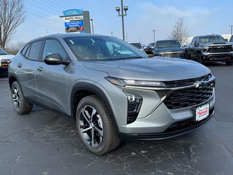 New 2026 Chevrolet Trax RS w/ Driver Confidence Package FWD image 2