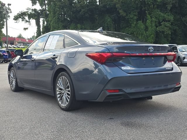 Used 2019 Toyota Avalon Limited w/ All Weather Liner Package FWD image 3