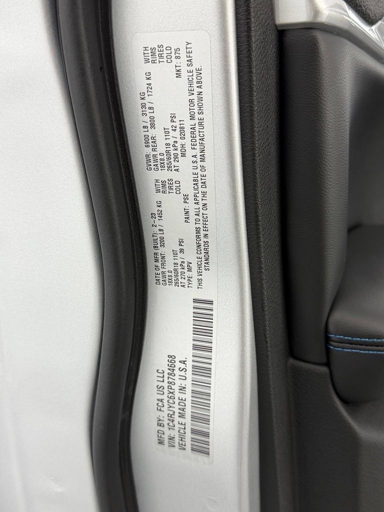 Used 2023 Jeep Grand Cherokee Trailhawk AWD/4WD image 38