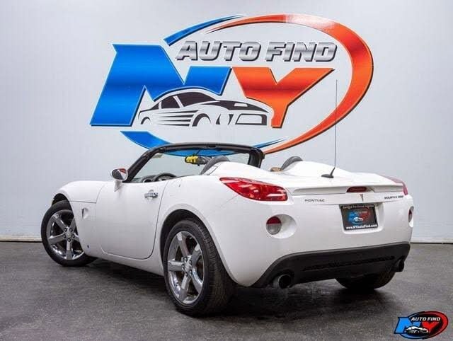 Used 2008 Pontiac Solstice GXP w/ Premium Package image 3