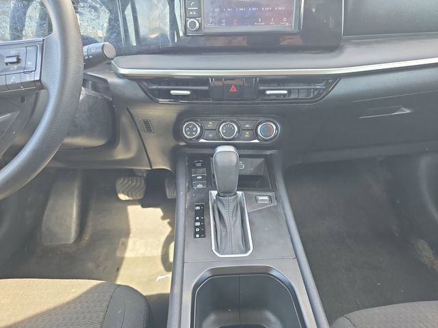 Used 2025 Nissan Kicks S image 3