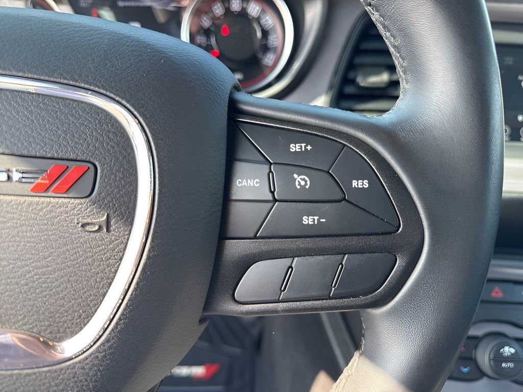 Used 2023 Dodge Challenger SXT image 14