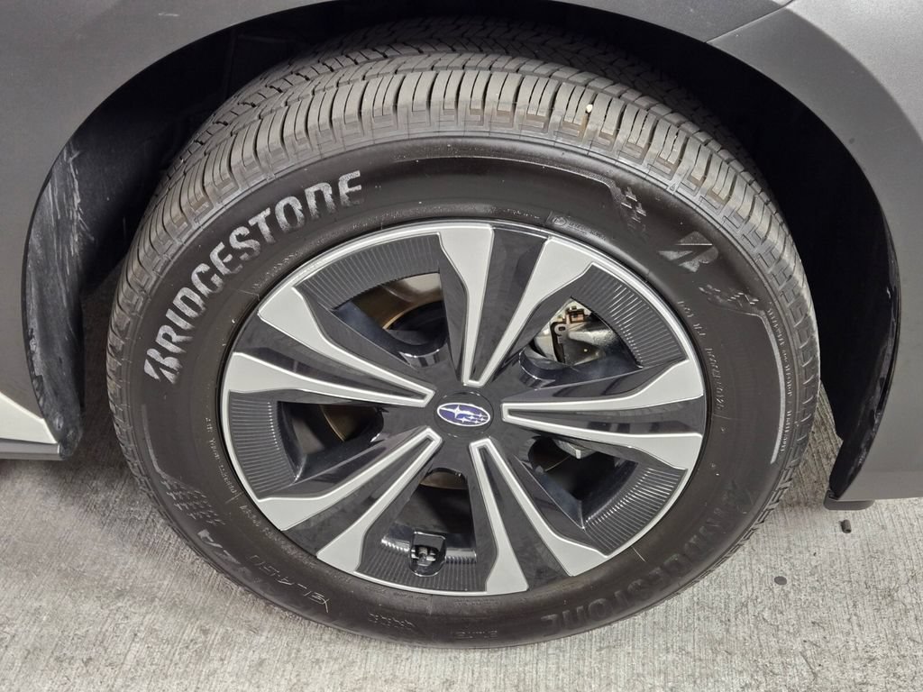 Certified 2025 Subaru Solterra AWD/4WD image 10