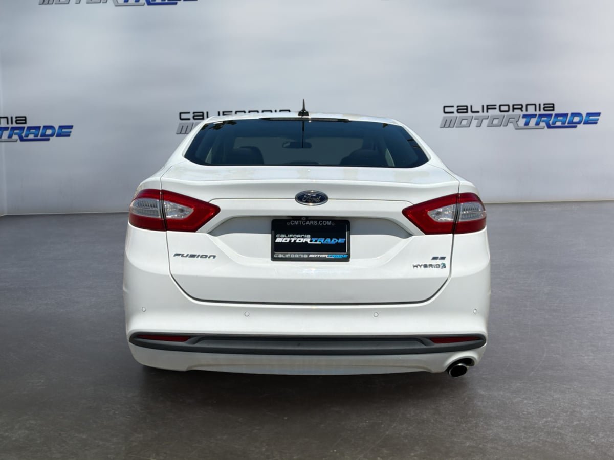 Used 2016 Ford Fusion SE FWD image 6