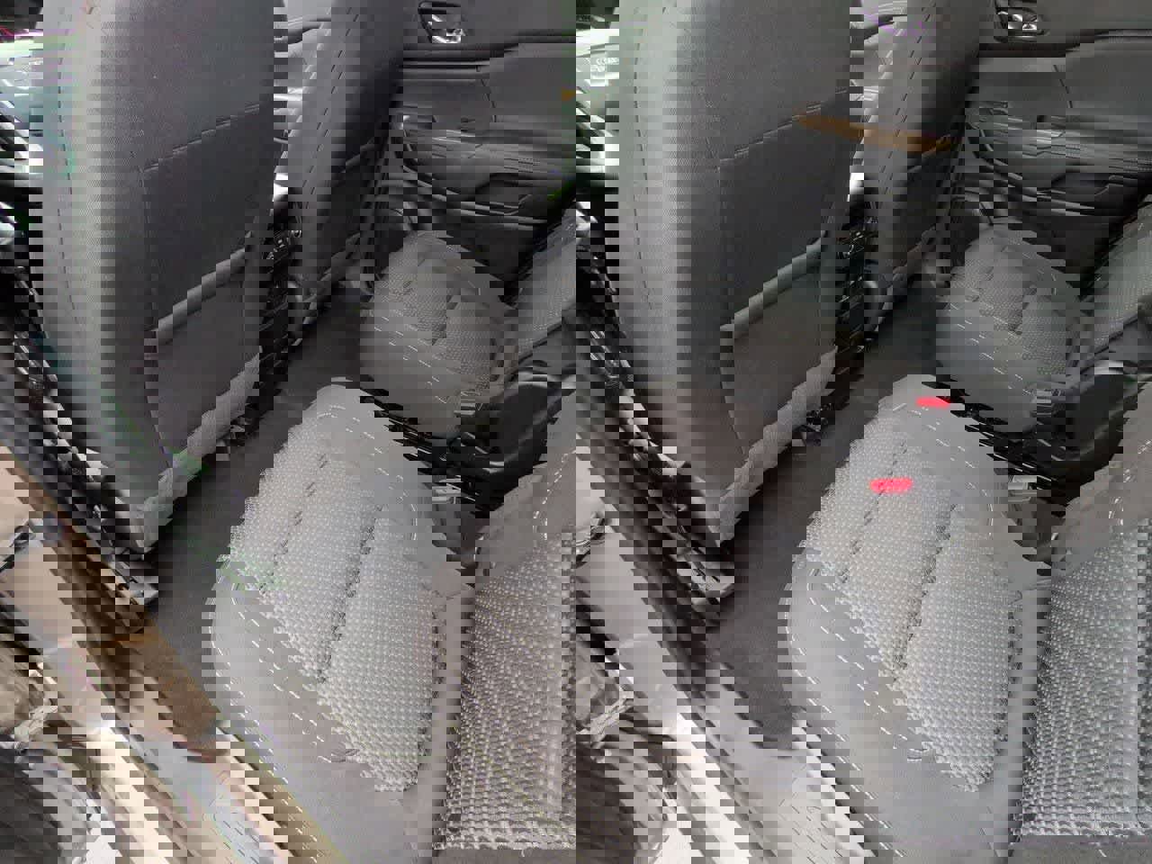 Used 2022 GMC Acadia SLE w/ Driver Convenience Package image 17