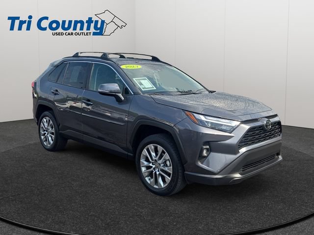 Used 2023 Toyota RAV4 XLE Premium AWD/4WD video 1