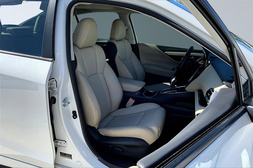 Used 2023 Subaru Legacy Limited image 7