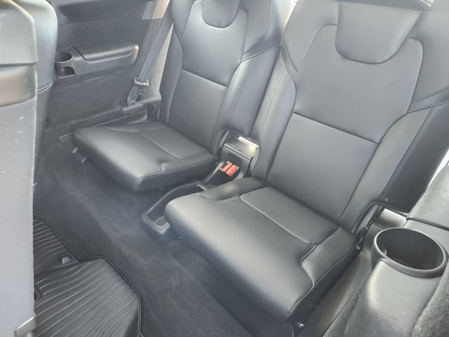 Used 2018 Volvo XC90 T5 Momentum FWD image 32