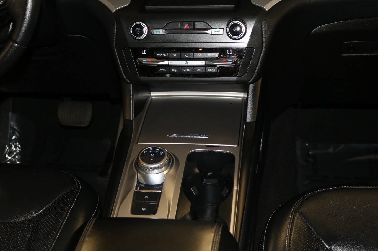 Used 2020 Ford Explorer XLT RWD image 39