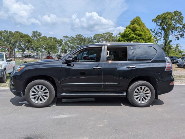 Used 2016 Lexus GX 460 w/ Premium Package AWD/4WD image 2