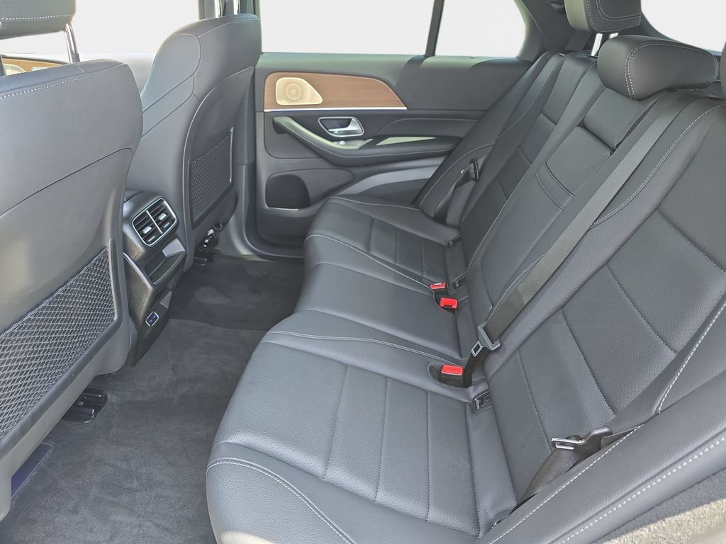 Used 2025 Mercedes-Benz GLE 350 4MATIC image 17