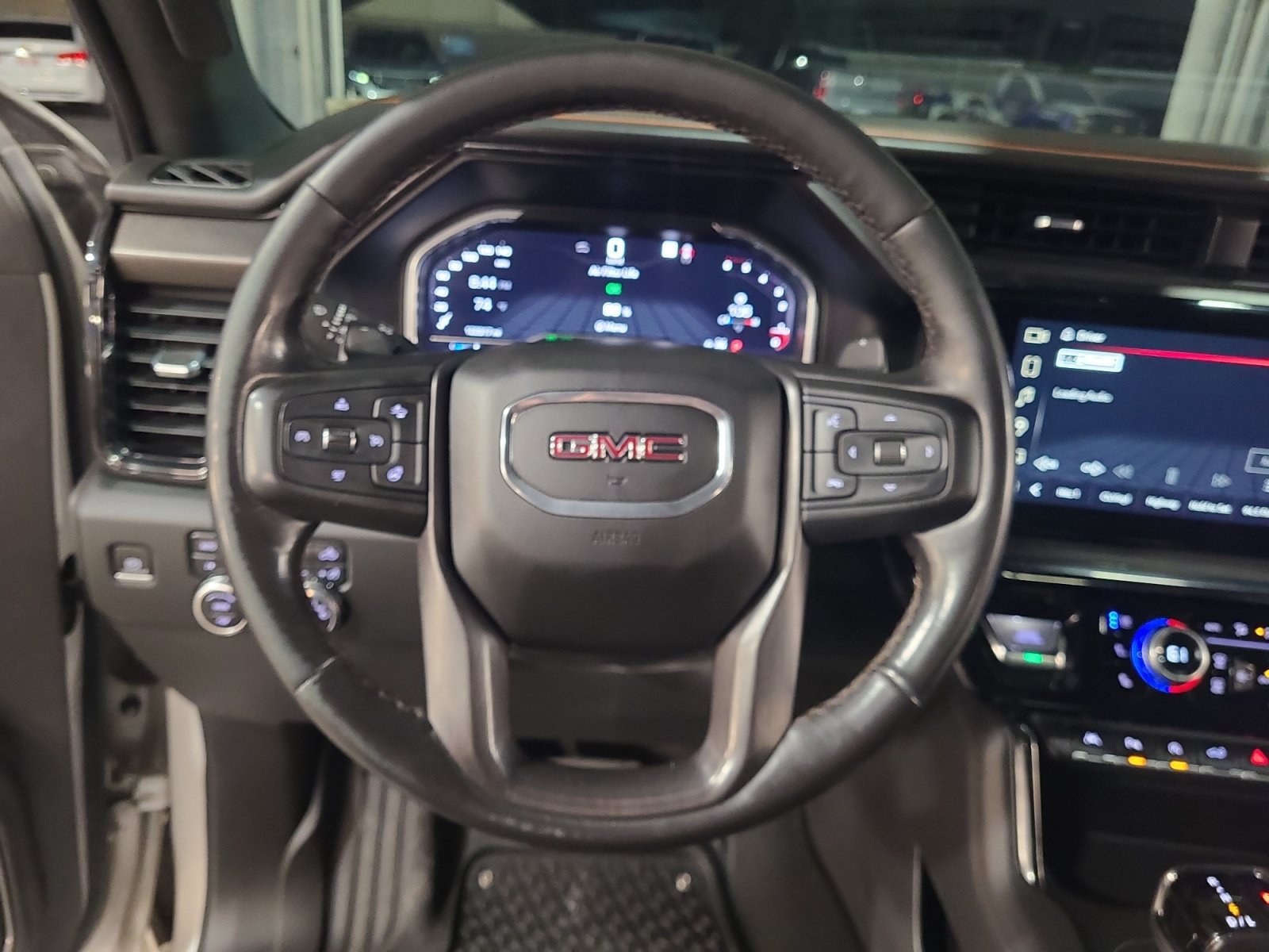 Used 2022 GMC Sierra 1500 AT4 w/ AT4 Premium Package AWD/4WD image 9