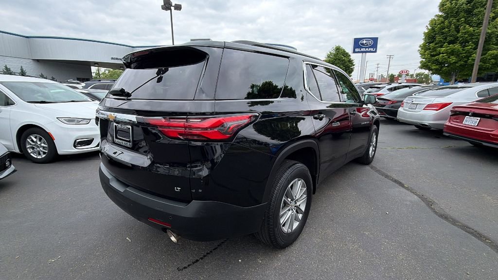 Used 2023 Chevrolet Traverse LT FWD image 4