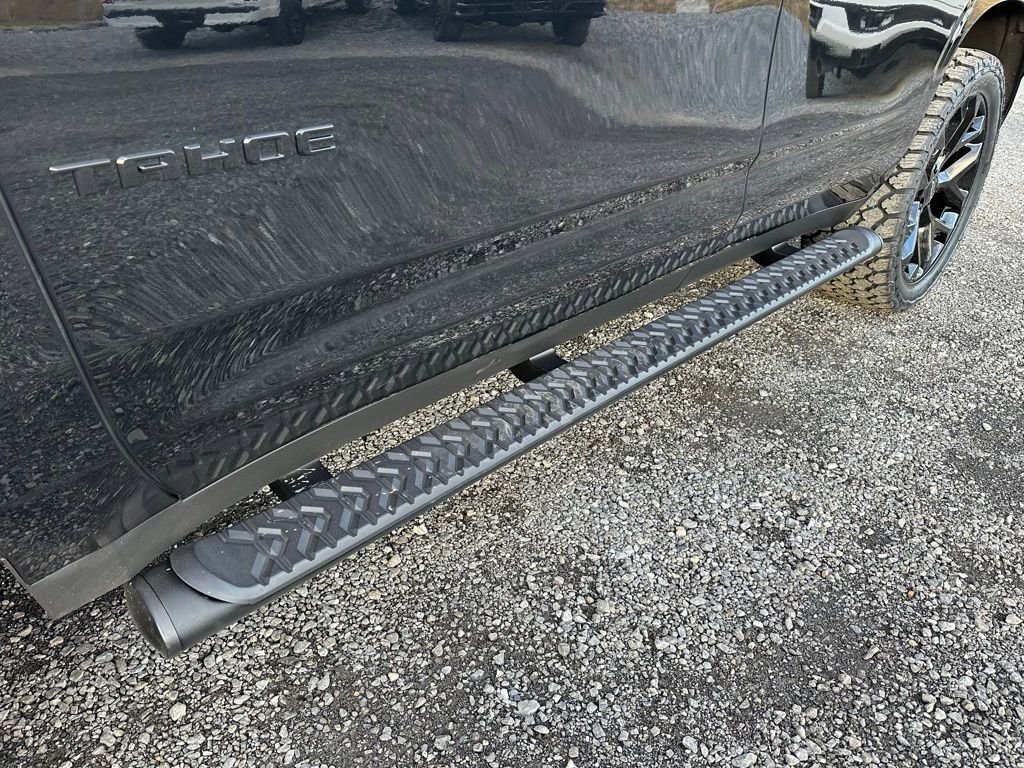 Used 2023 Chevrolet Tahoe Z71 w/ Luxury Package image 25