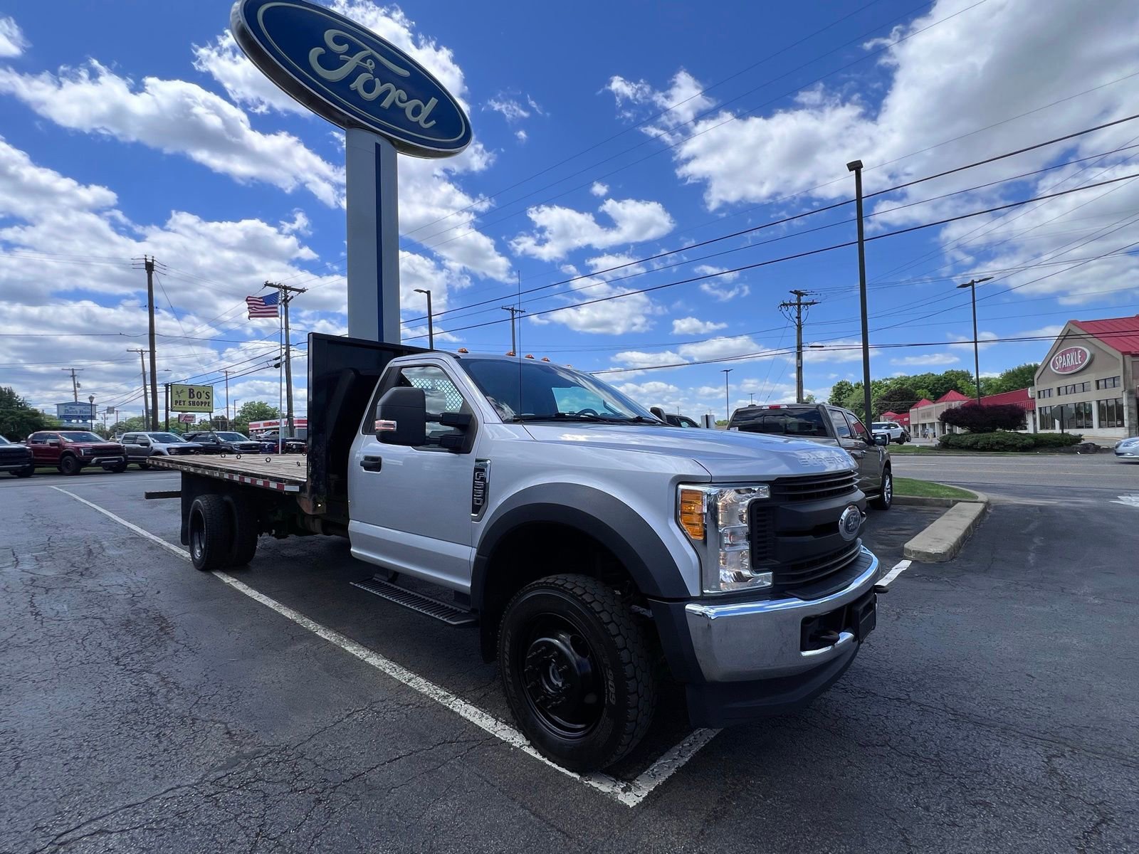 Used 2017 Ford F550 4x4 Regular Cab Super Duty image 9