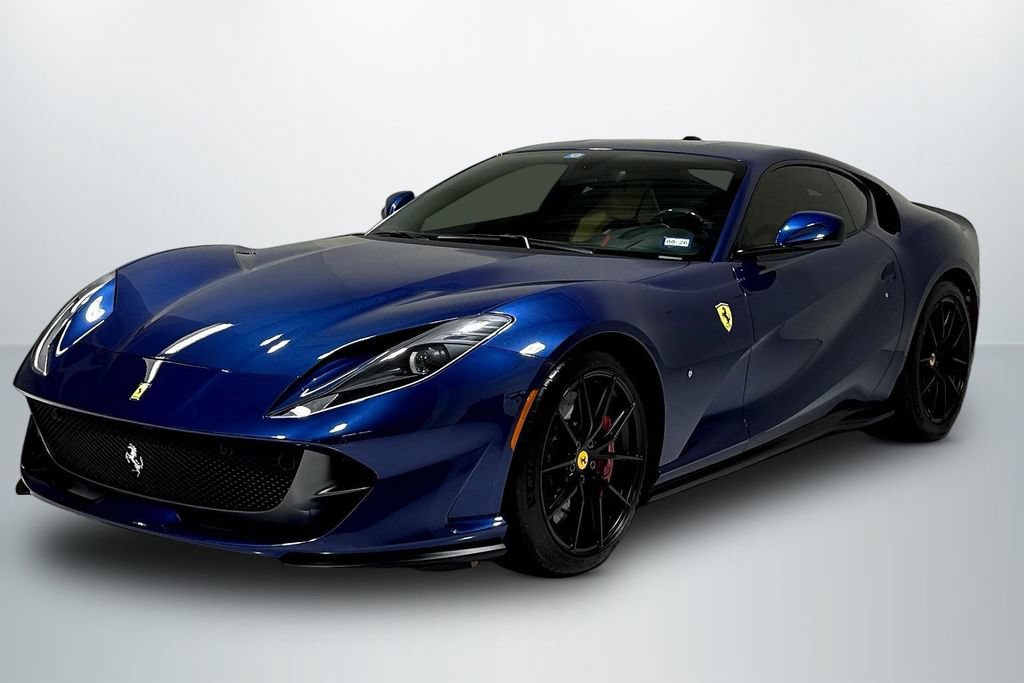 Used 2019 Ferrari 812 Superfast RWD image 3