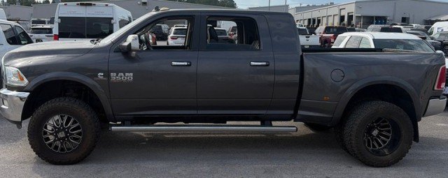 Used 2018 RAM 3500 Laramie AWD/4WD image 3