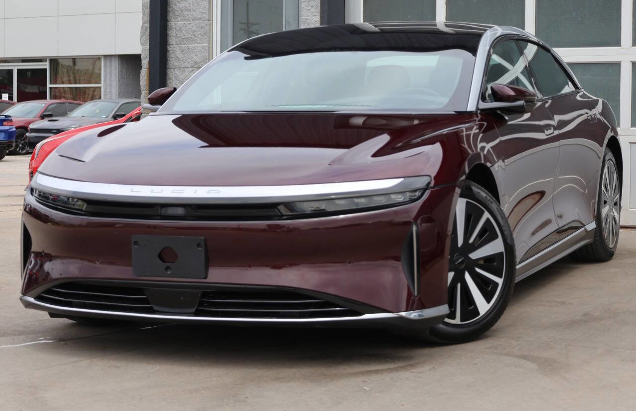 Used 2023 Lucid Air Touring image 3