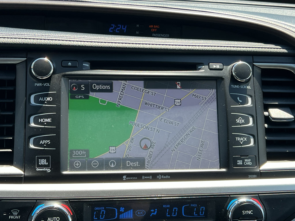 Used 2019 Toyota Highlander Limited Platinum AWD/4WD image 16