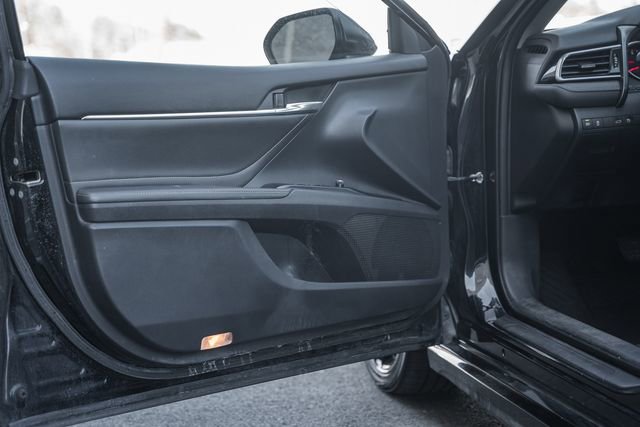 Used 2018 Toyota Camry XSE image 42