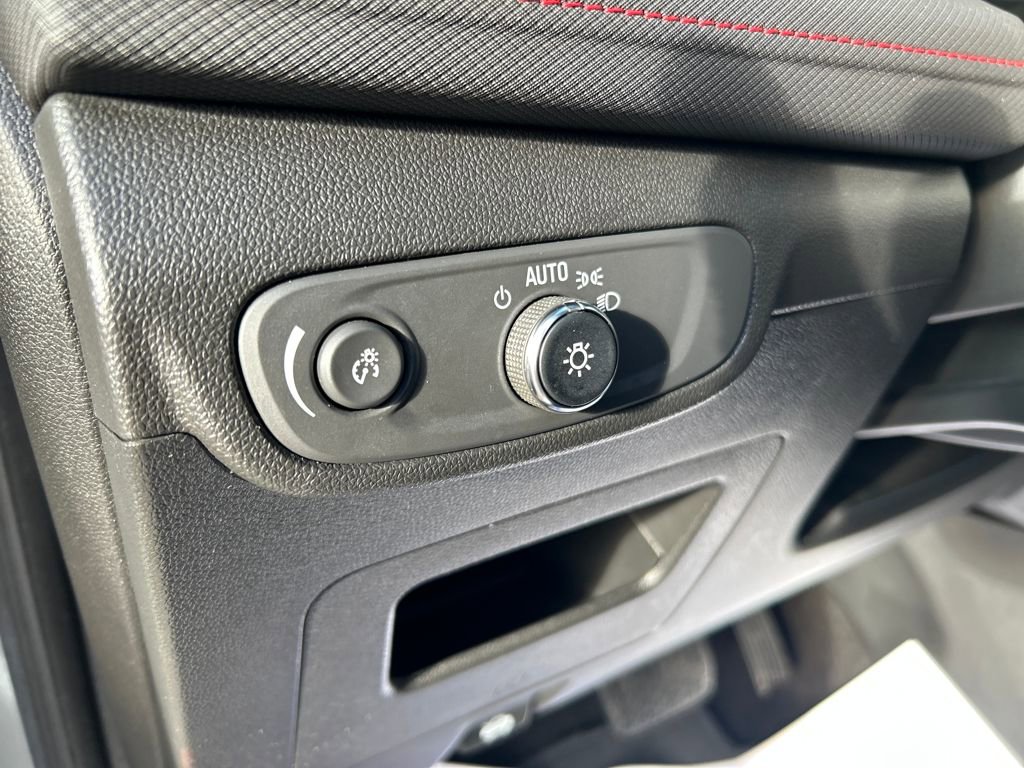 Used 2024 Chevrolet TrailBlazer RS image 23