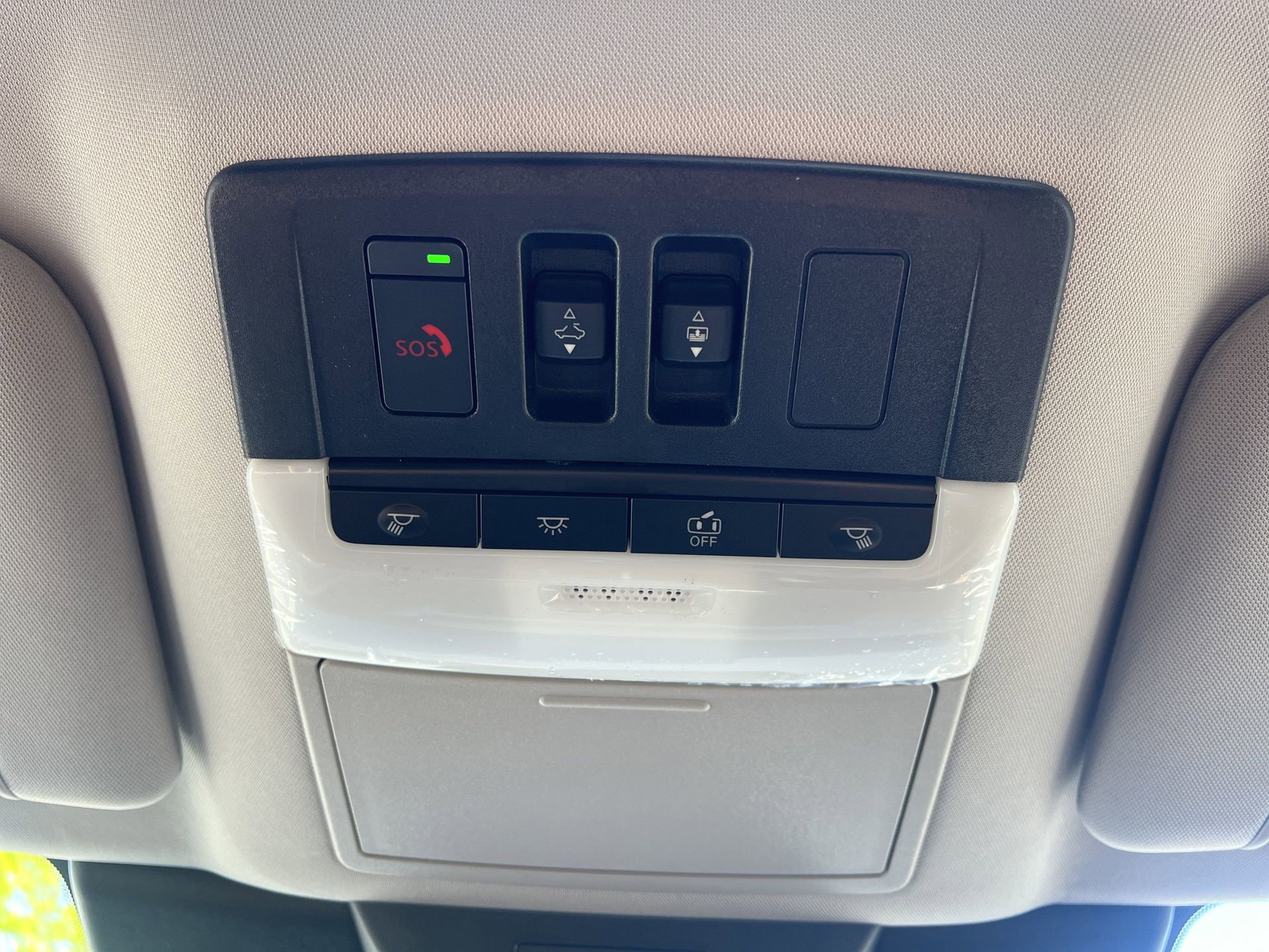 New 2026 Nissan Pathfinder Platinum image 11