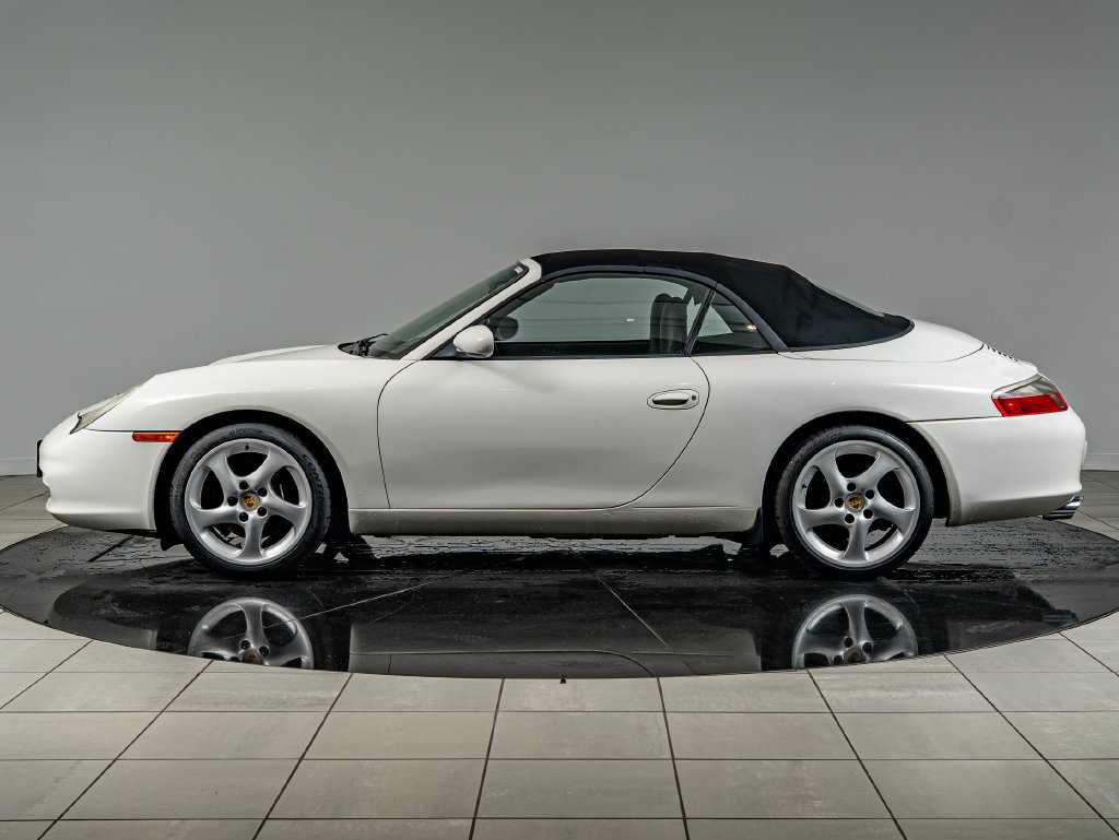 Used 2003 Porsche 911 Carrera RWD image 2