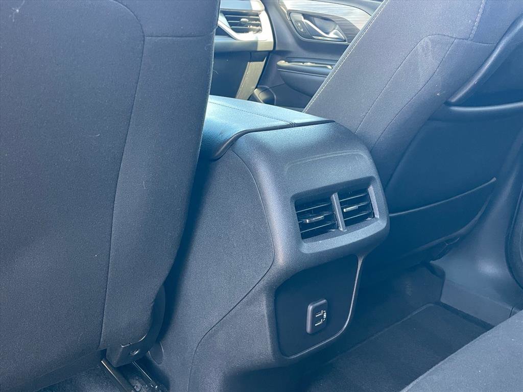 Used 2023 GMC Terrain SLE w/ Elevation Edition FWD image 23