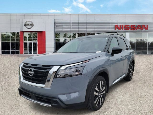 Certified 2025 Nissan Pathfinder Platinum w/ Cargo Package image 10