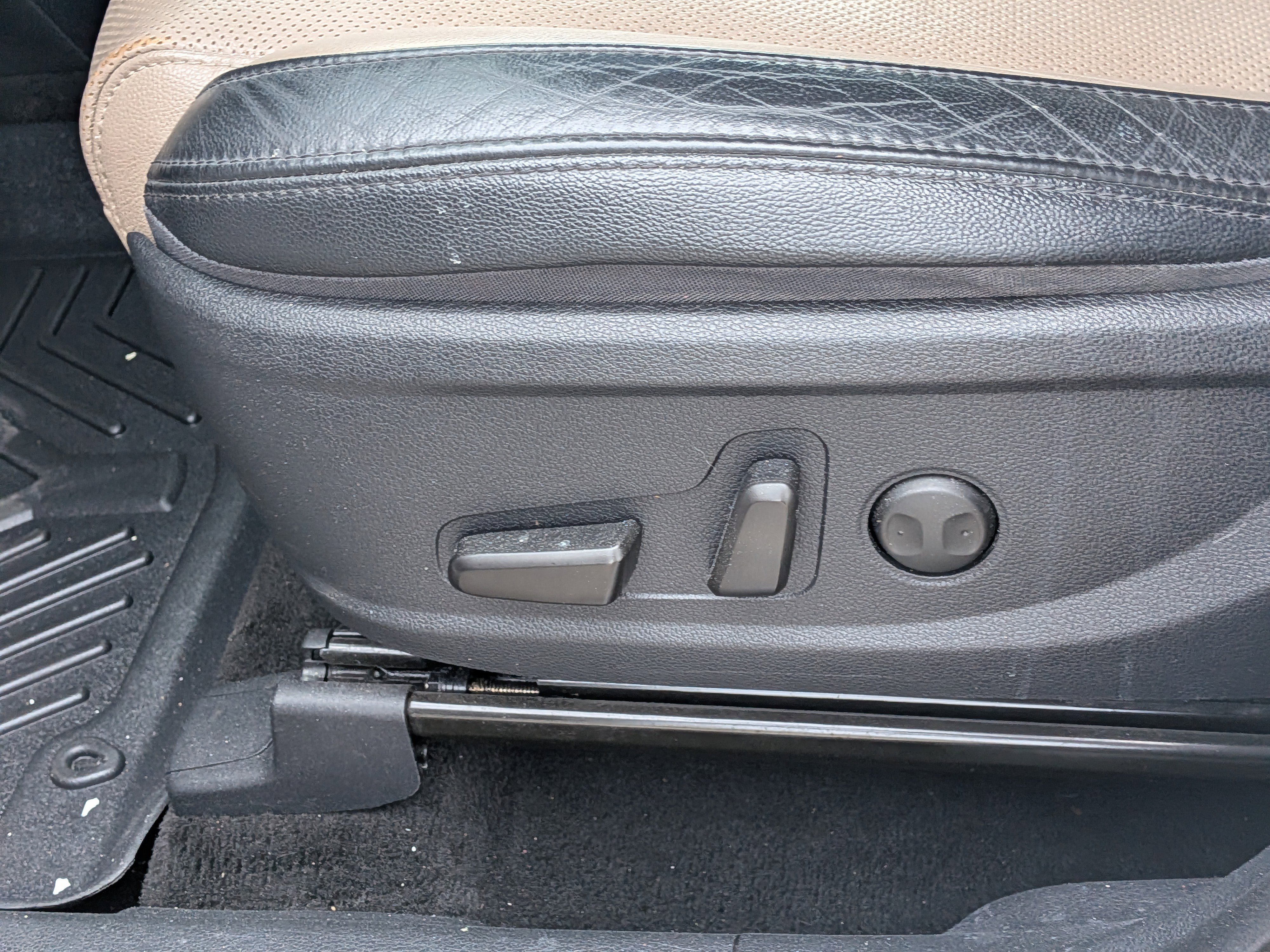 Used 2020 Hyundai Santa Fe SEL image 22